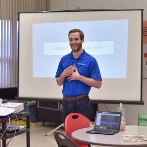 Meet your Posher, Robbie